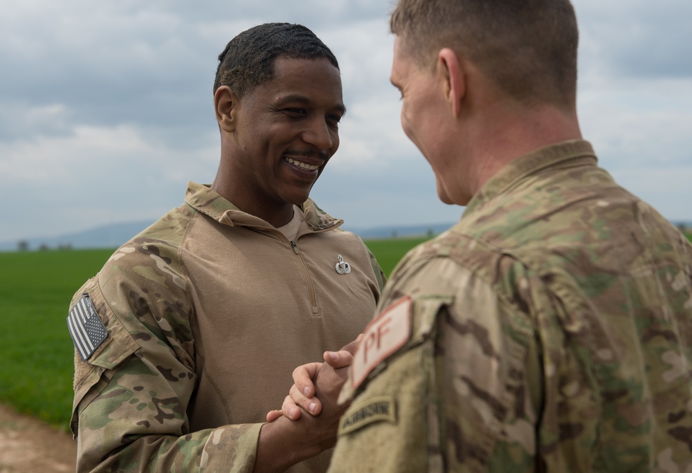 Ramstein jumpmaster awarded elite badge