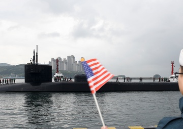 USS Michigan (SSGN 727) Visit