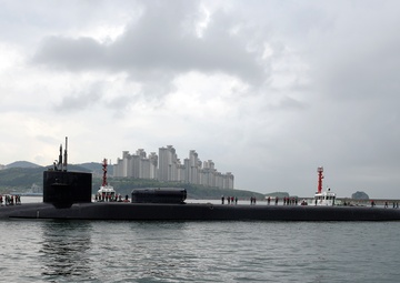 USS Michigan (SSGN 727) Visit