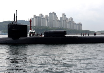 USS Michigan (SSGN 727) Visit