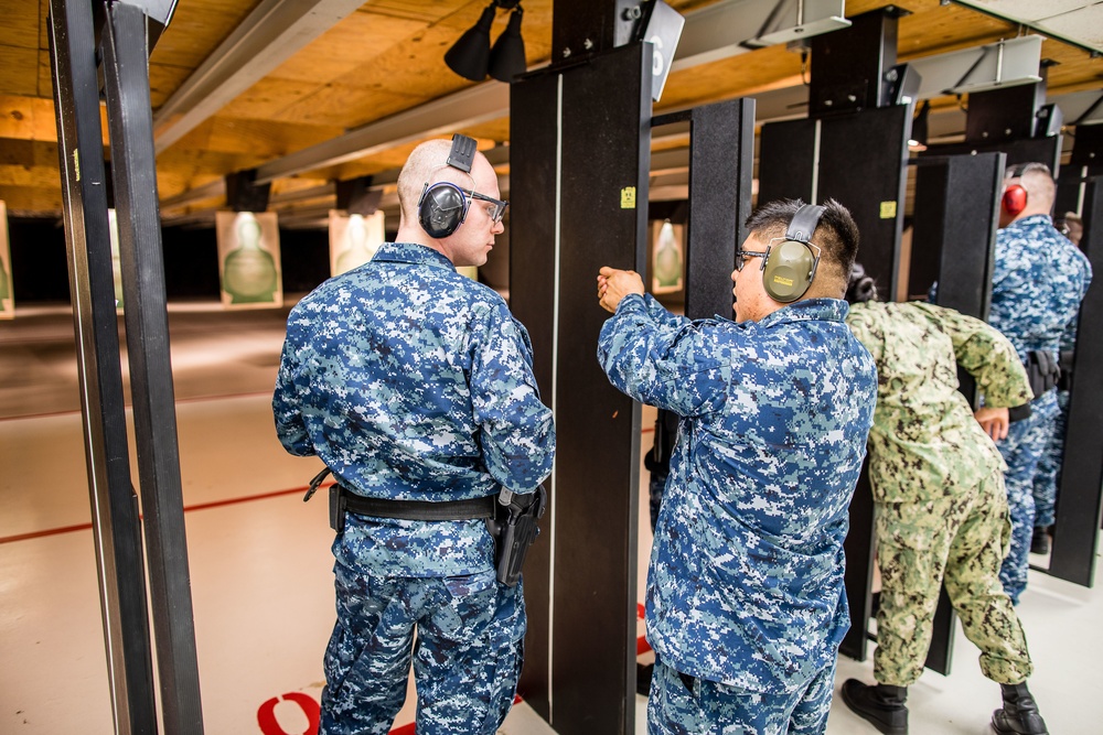 NAS Patuxent River Hosts Navy Reserve Unit Range Qualification