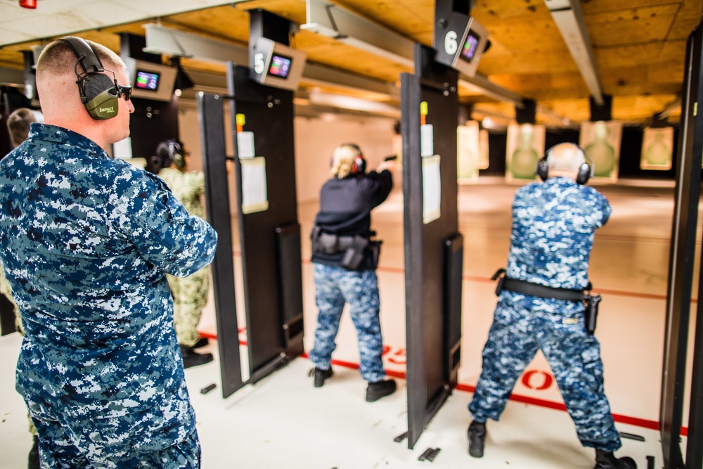 NAS Patuxent River Hosts Navy Reserve Unit Range Qualification