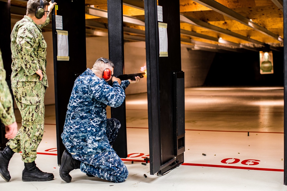 NAS Patuxent River Hosts Navy Reserve Unit Range Qualification