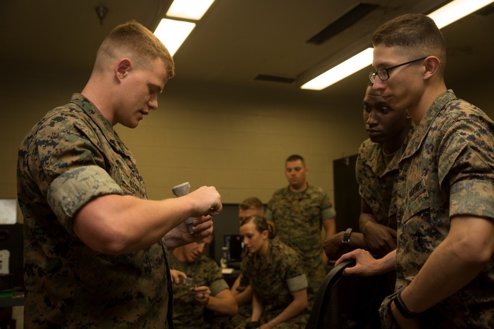 Marines with SPMAGTF-SC learn modern 3-D printing techniques