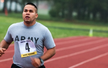 Sgt. Roberto Cruz sprints to the finish line