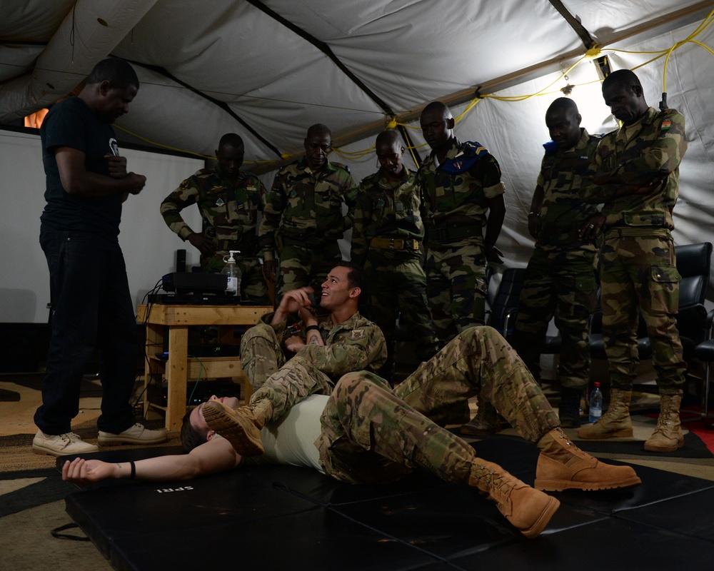 Airmen train, build relations with Forces Armées Nigeriennes