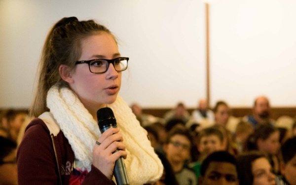 Honoring Holocaust victims