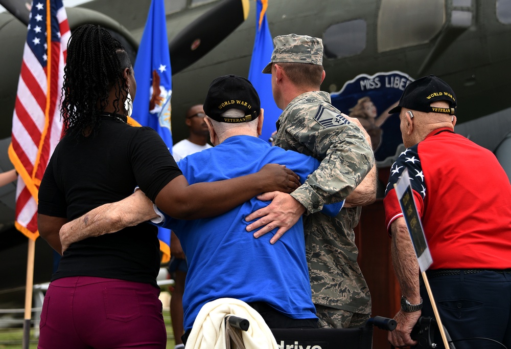 Veterans, Airmen celebrate 75 years of 8 AF heritage