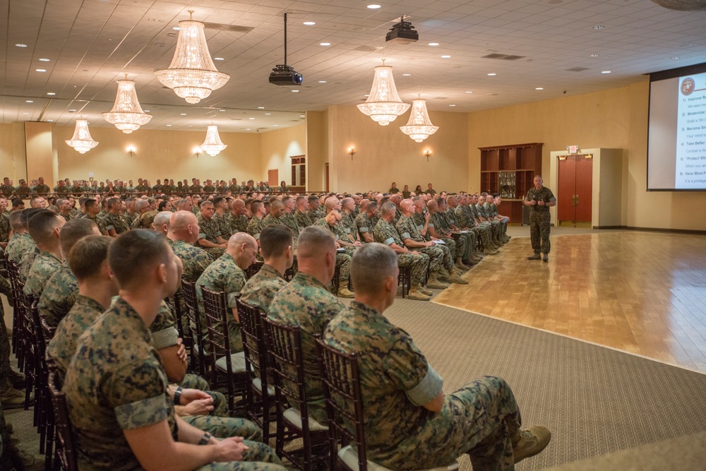 CMC Speaks to Officers at MCB Camp Pendleton