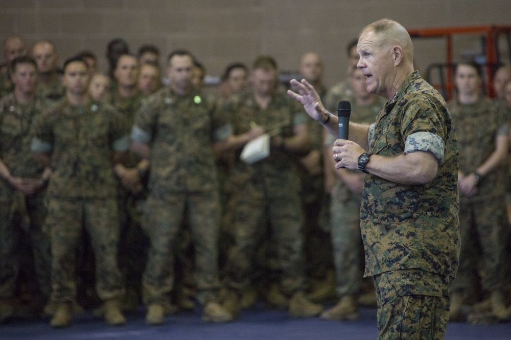 CMC Speaks to Officers at MCB Camp Pendleton