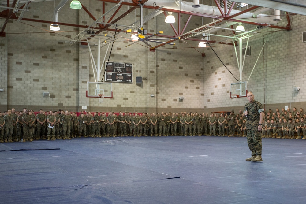 CMC Speaks to Officers at MCB Camp Pendleton