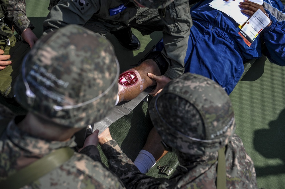 8th Medical Group and ROKAF airmen train to save lives
