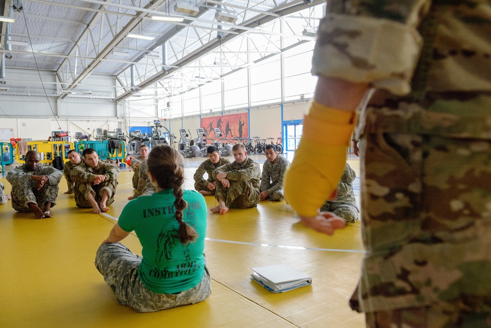 Joint Clinch Drill - Combatives Level One