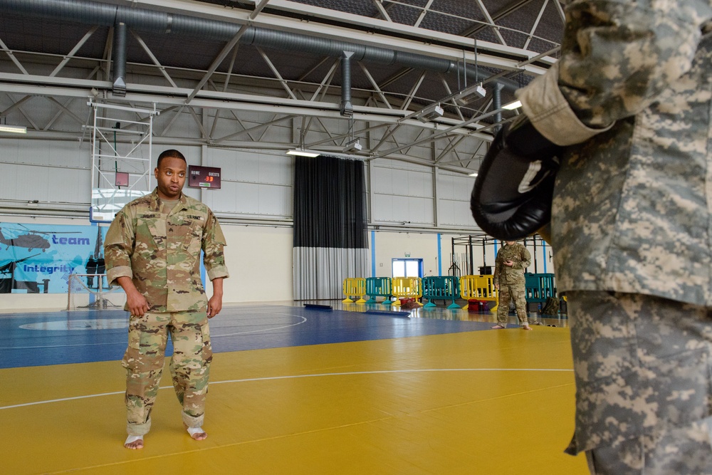 Joint Clinch Drill - Combatives Level One