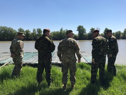 Resolute Castle 2017 Leadership Surveys Wet Gap Crossing