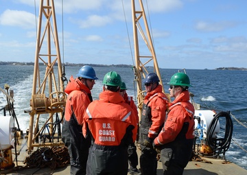 Coast Guard Aids-to-Navigation Team Bristol conducts buoy maintenance