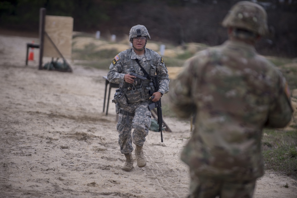 Army Guard Soldiers Participate in Region One Best Warrior Competition