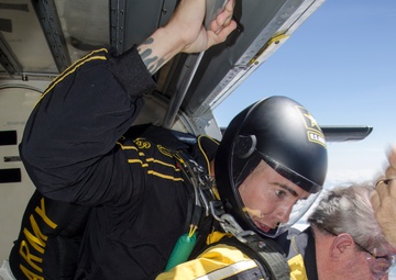 Golden Knights: CASA skydives with Army tandem parachute squad