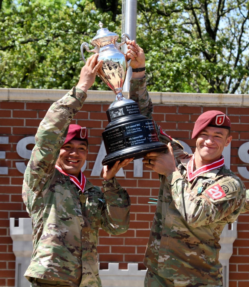 Paratroopers compete at 2017 Best Sapper Competition