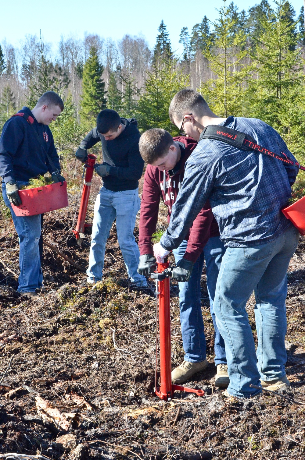 US Soldiers plant trees in Estonia in honor of Earth Day