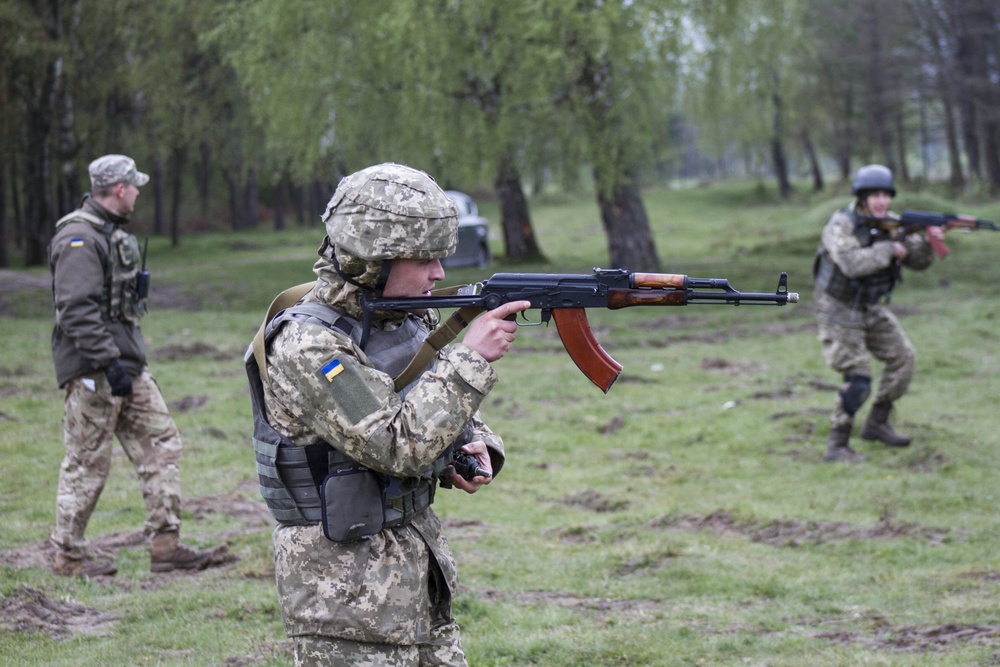 Grenade training at Yavoriv Combat Training Center