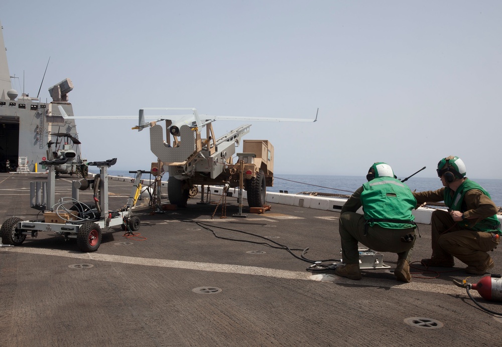 LPD 19 RQ-21 launch