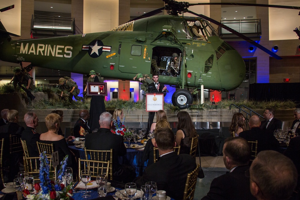 CMC Attends Marine Corps Heritage Foundation Awards Dinner