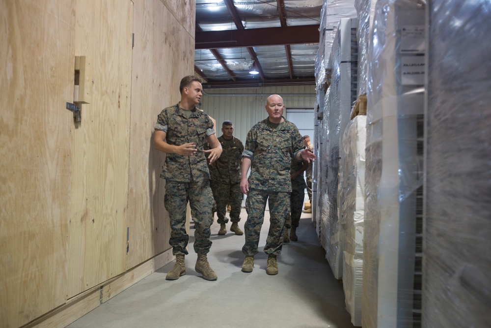 II MEF commanding general visits SPMAGTF-CR-AF Marines