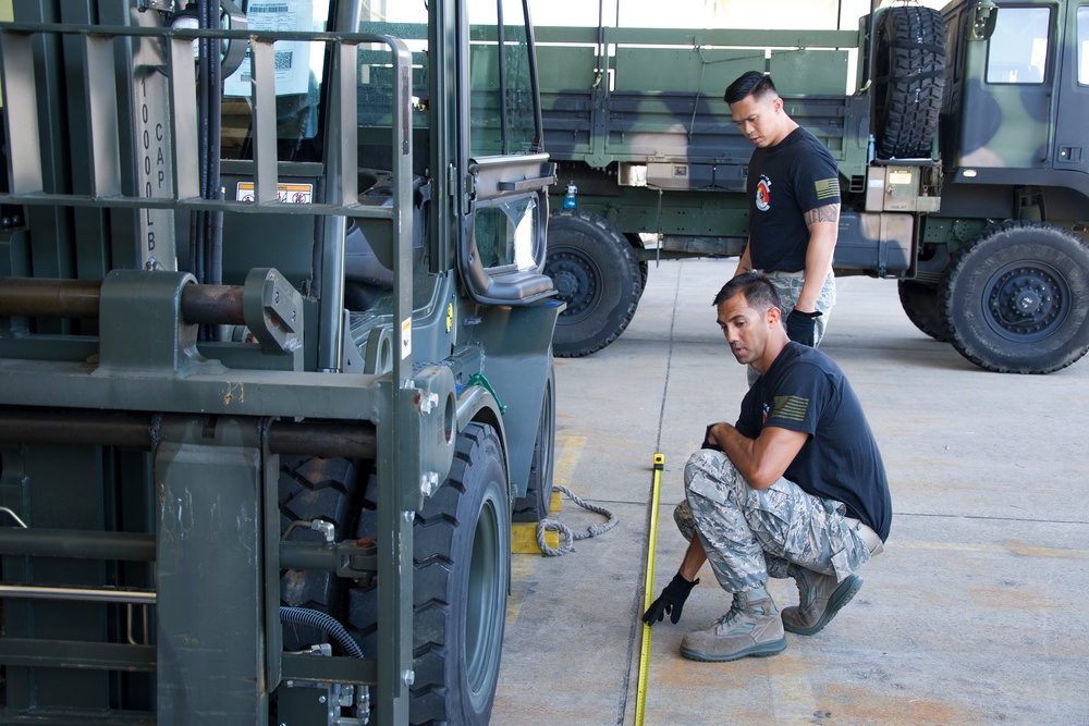 Hawaii Reservists compete in AFRC Port Dawg Challenge