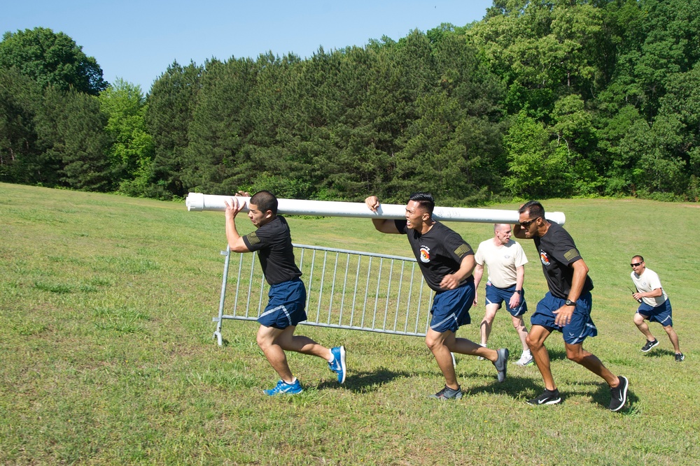 Hawaii Reservists compete in AFRC Port Dawg Challenge