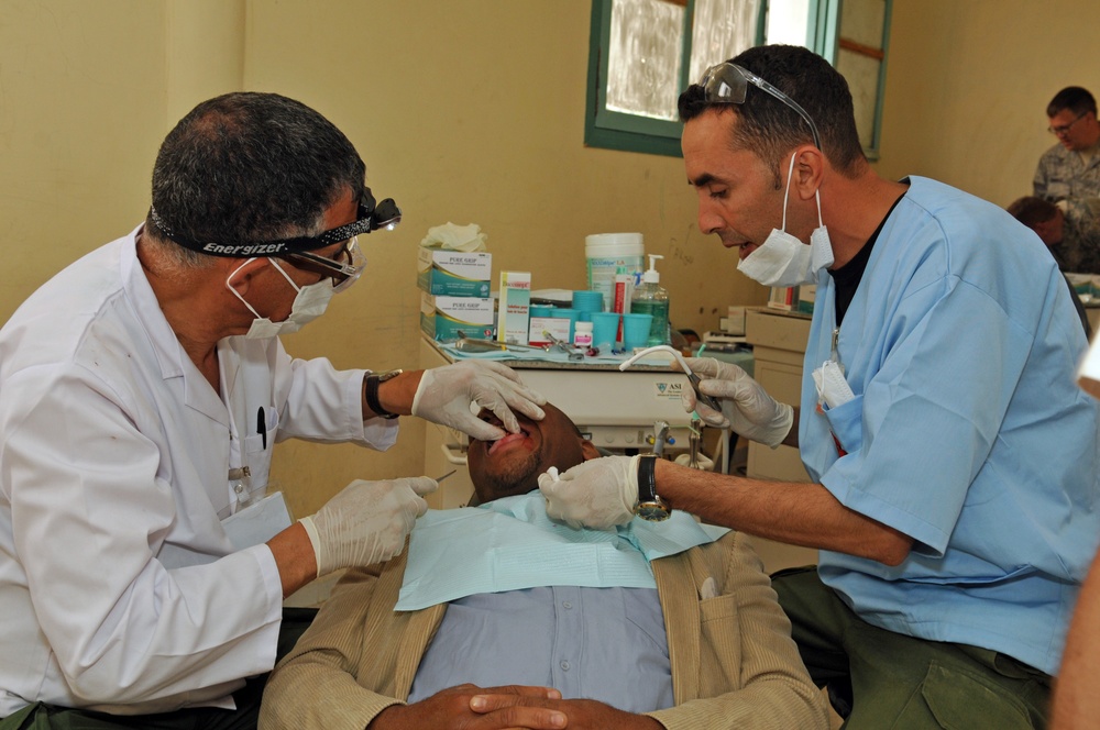 African Lion 2017 provides medical care for Moroccan communities