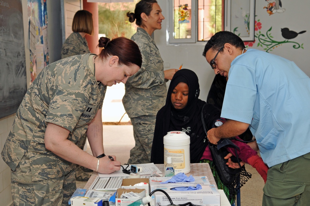 African Lion 2017 provides medical care for Moroccan communities