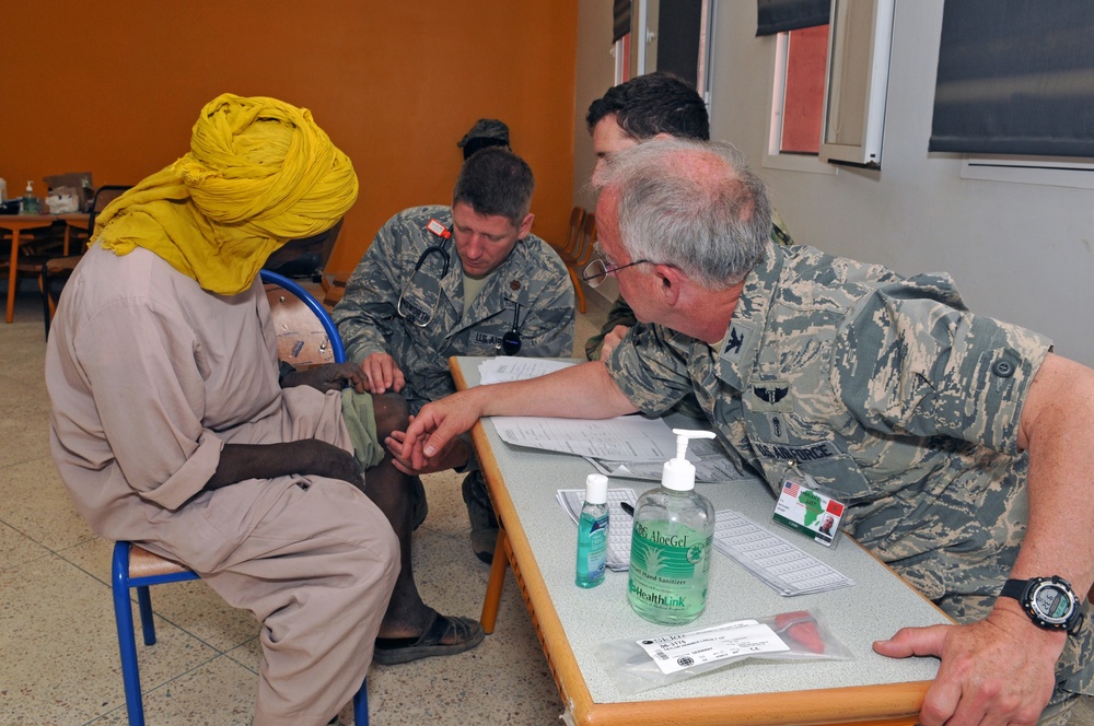 African Lion 2017 provides medical care for Moroccan communities