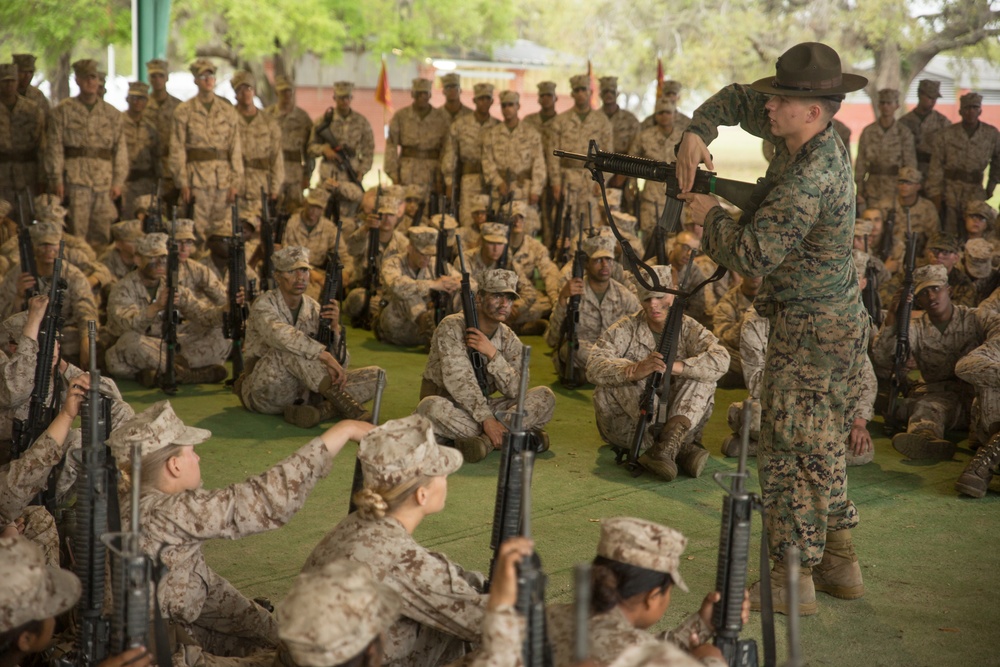 DVIDS Images Marine recruits learn combat shooting fundamentals on