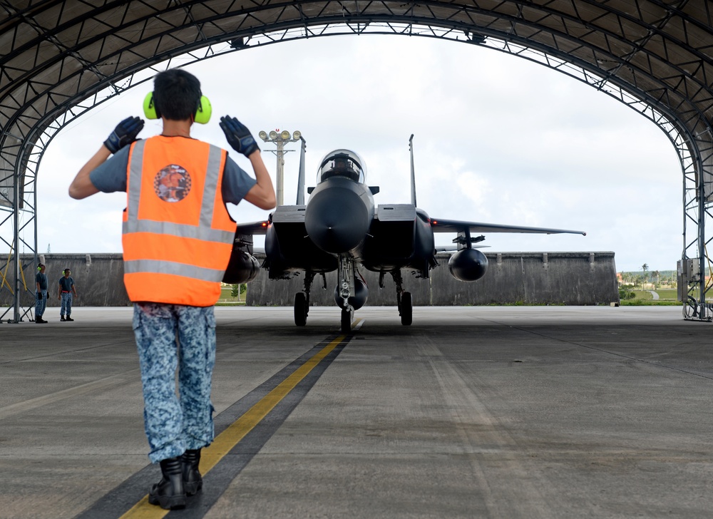 Royal Singapore, U.S. Air Forces strengthen ties through training