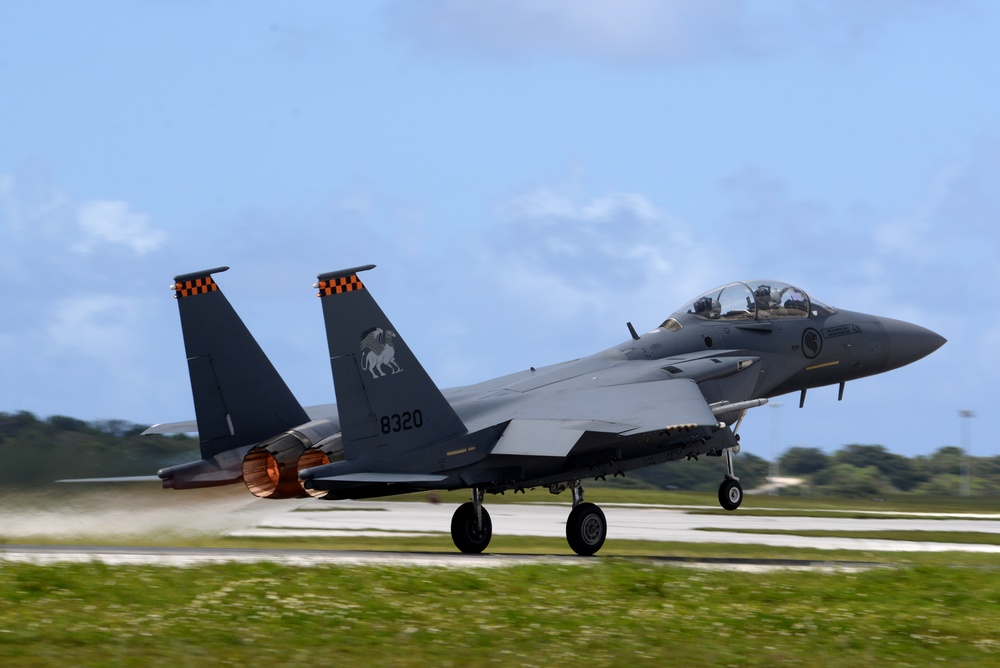 Royal Singapore, U.S. Air Forces strengthen ties through training