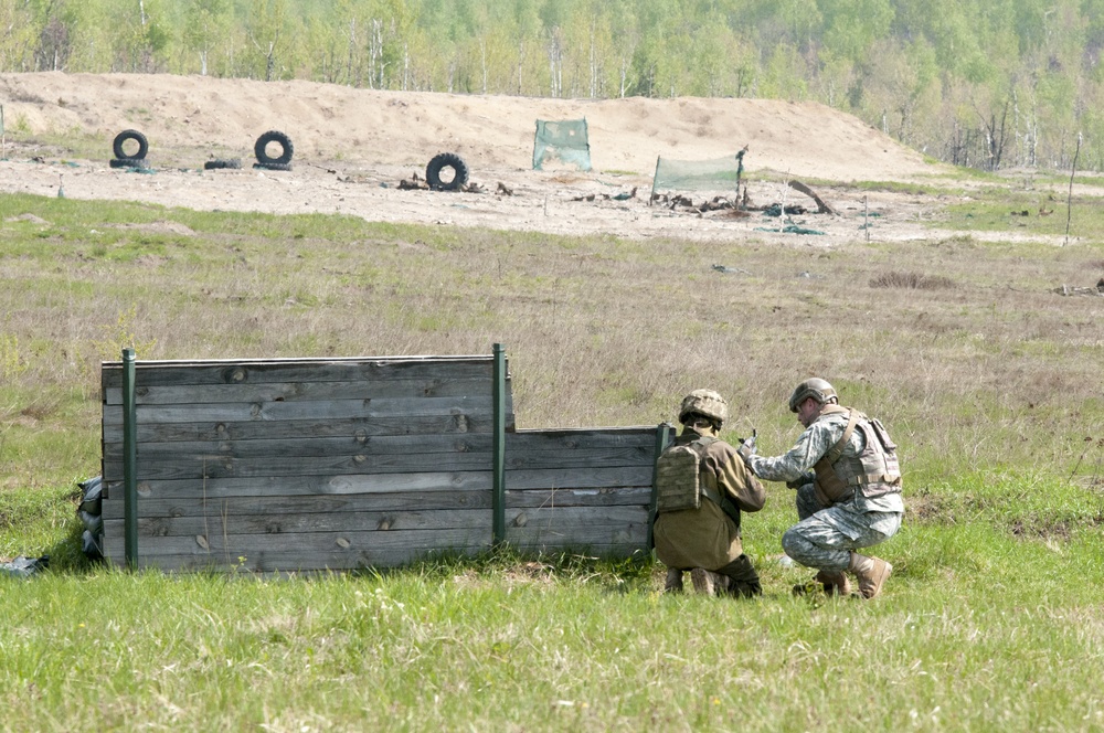 Ukrainian GP-25 Grenade Launcher Training