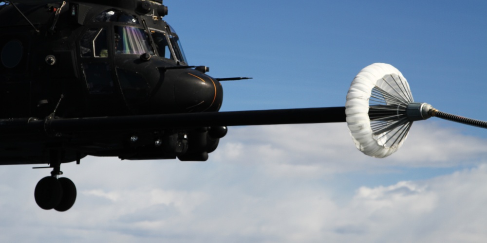 CH-47 conducts refueling during SOF exercise