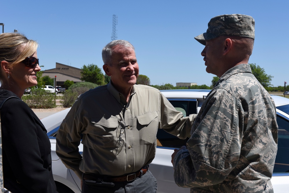 Oliver North visits Goodfellow