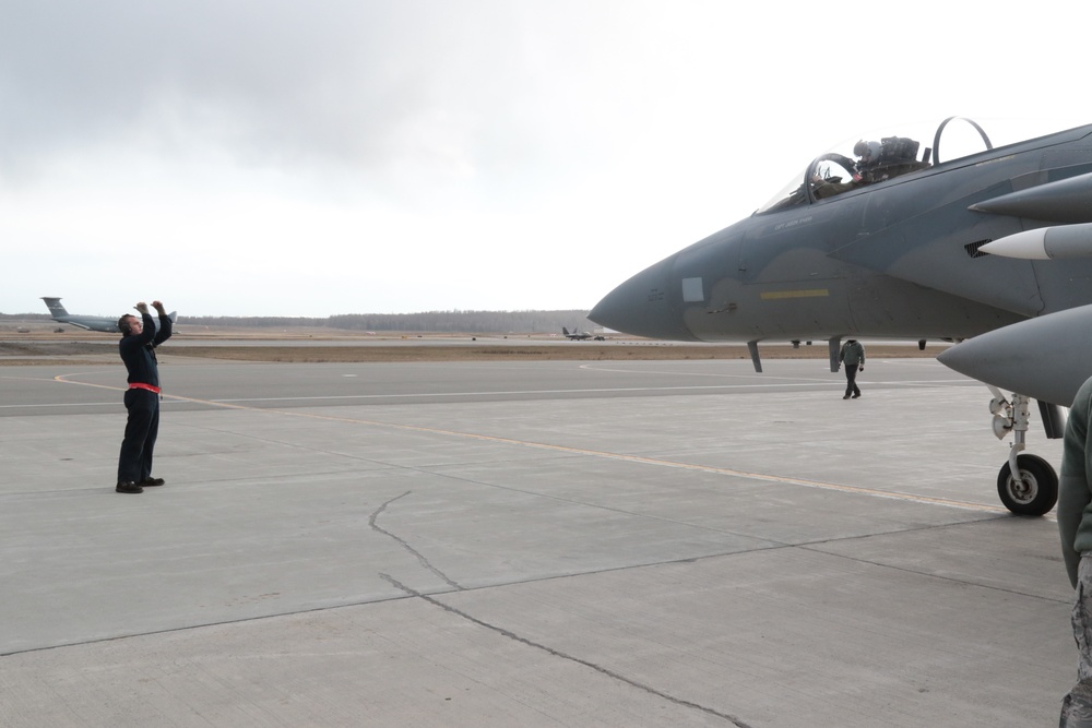 67th Maintenance Keeps the Eagles in the Air