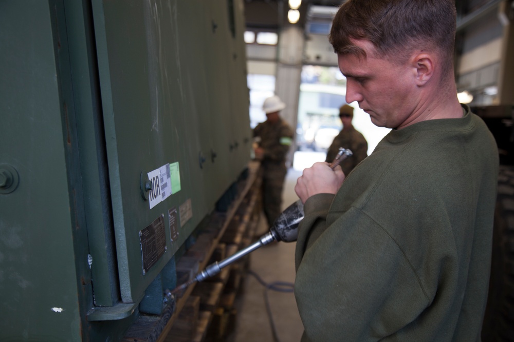 Hit the Road | STRATMOBEX Marines conduct convoy ops in Norway