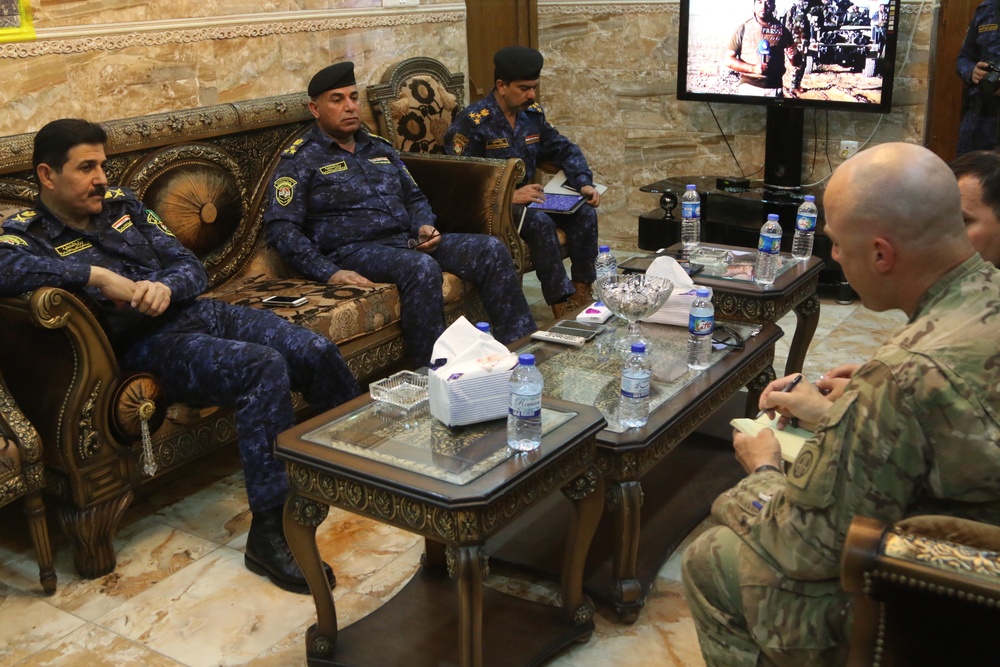 U.S. Army Paratrooper leadership meets with Iraqi Federal Police leadership