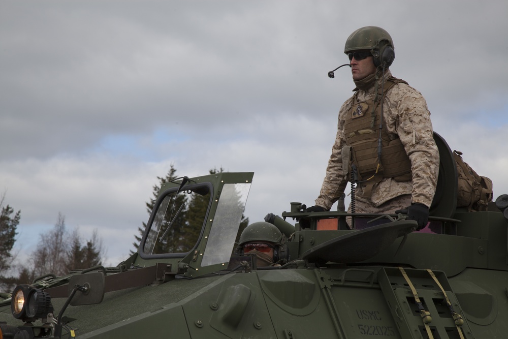 Hit the Road | STRATMOBEX Marines conduct convoy ops in Norway