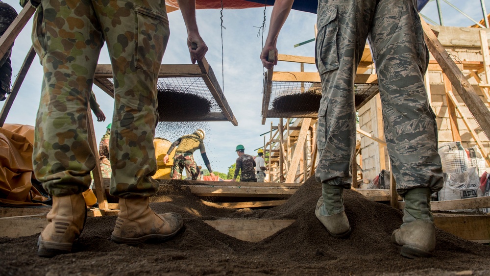 Australian carpenters learn Filipino craftsmanship