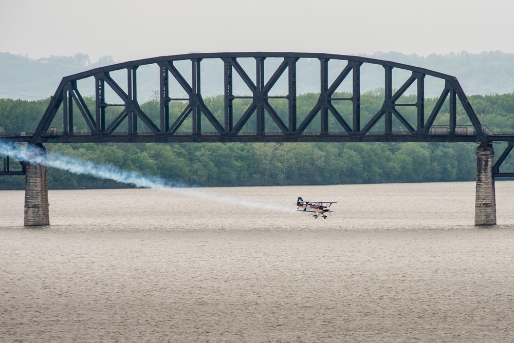 Thunder Over Louisville air show marks 70th anniversary of U.S. Air Force, Kentucky Air Guard