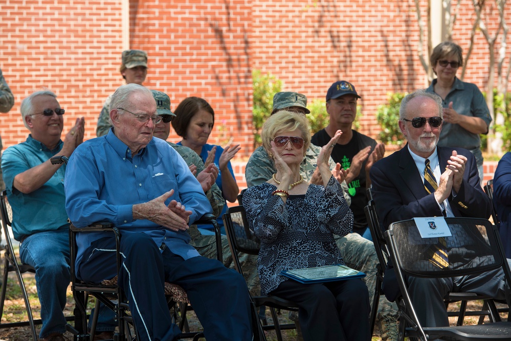 “Flying Tiger Oak” joins Live Oak Society