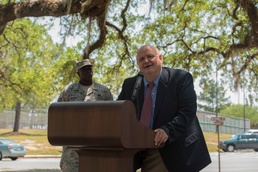 “Flying Tiger Oak” joins Live Oak Society