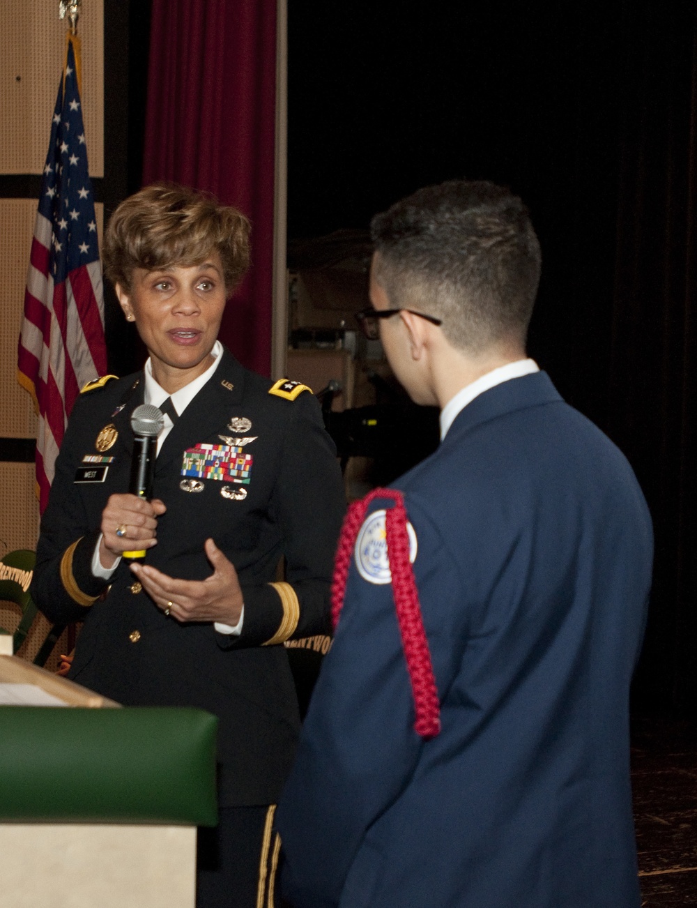 U.S. Army surgeon general inspires high school student, opportune visit follows