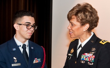 U.S. Army surgeon general inspires high school student, opportune visit follows