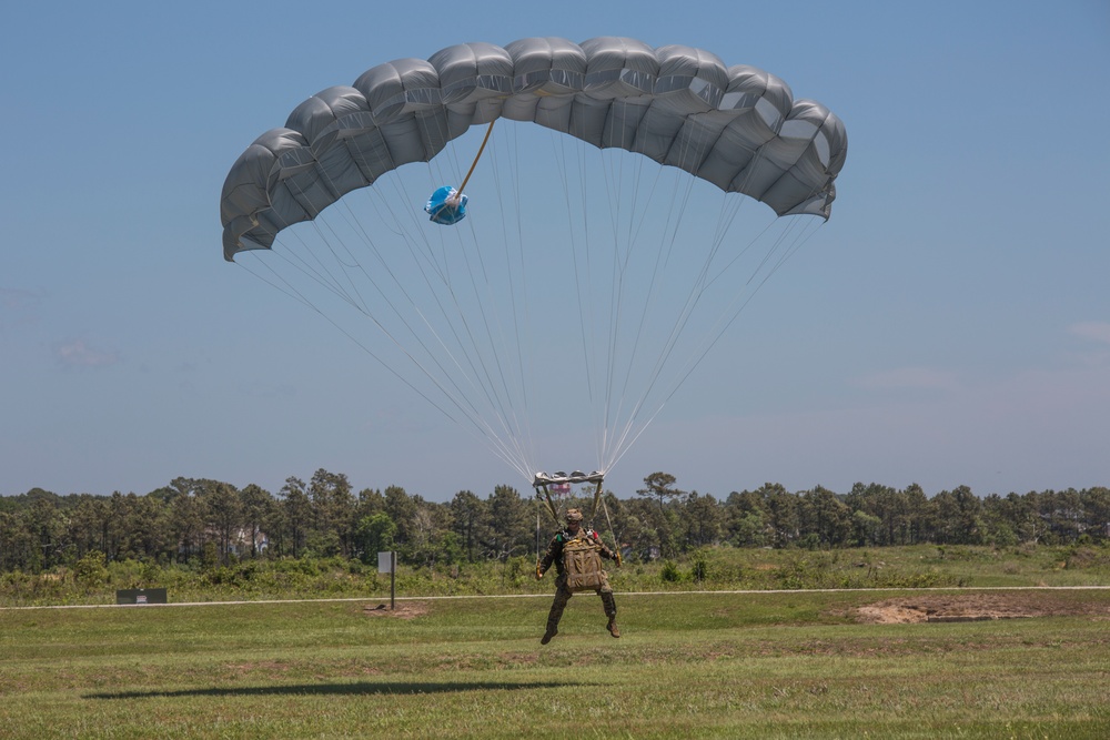 Geronimo! 2nd Recon conducts sustainment jumps